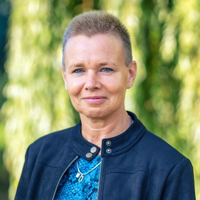 MR. L. VAN ROSSUM RB (LIA)